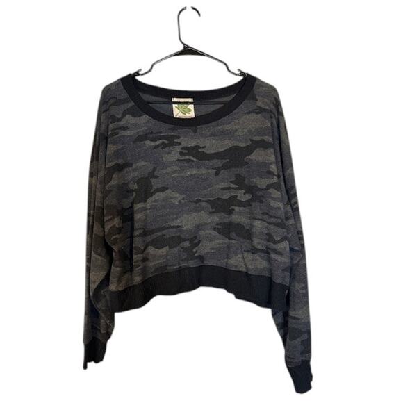 Maple Sage Black Gray Camo Long Sleeve Pullover Sweatshirt Women Sz L - Picture 1 of 6
